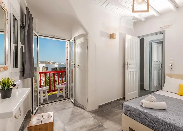 ゲストハウス Orpheas 4*