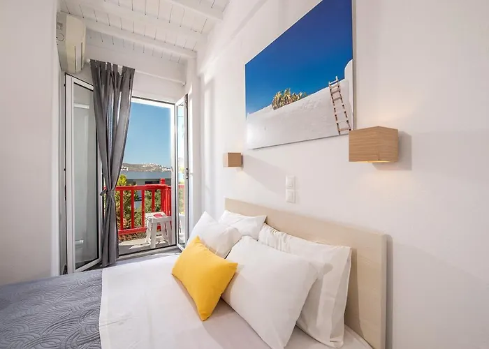 ゲストハウス Orpheas 4*